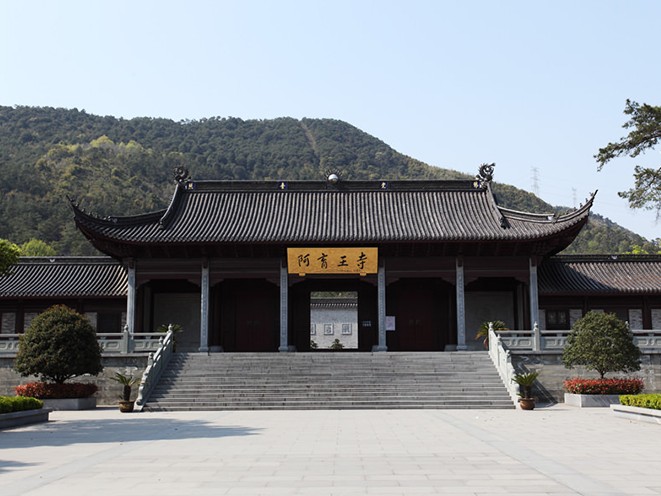 中國傳統(tǒng)建筑中的龍文化