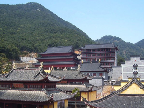中國傳統(tǒng)建筑的自然和諧美
